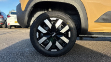 Dacia Spring 27kWh Expression 65 48kW 5dr Auto Electric Hatchback